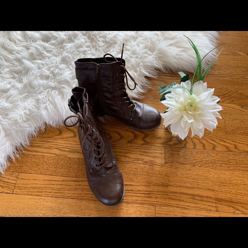 GUESS combat boots